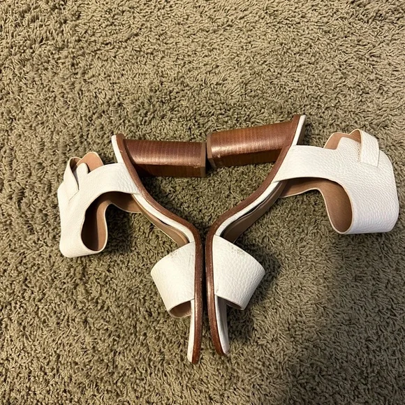 Joie Opal Sandals. Owned by Hayley Hubbard wife of Tyler of Florida Georgia Line - Picture 4 of 8